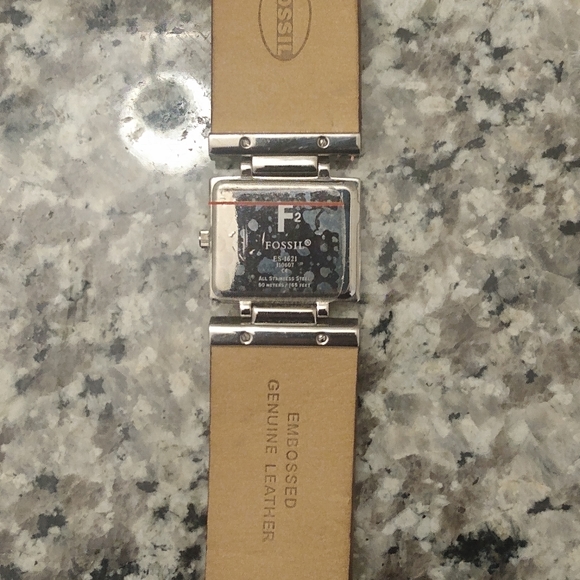 Watch - Picture 4 of 4